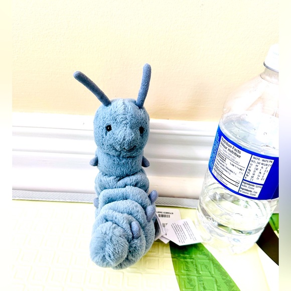 Jellycat Wriggidig Bug - Picture 1 of 4